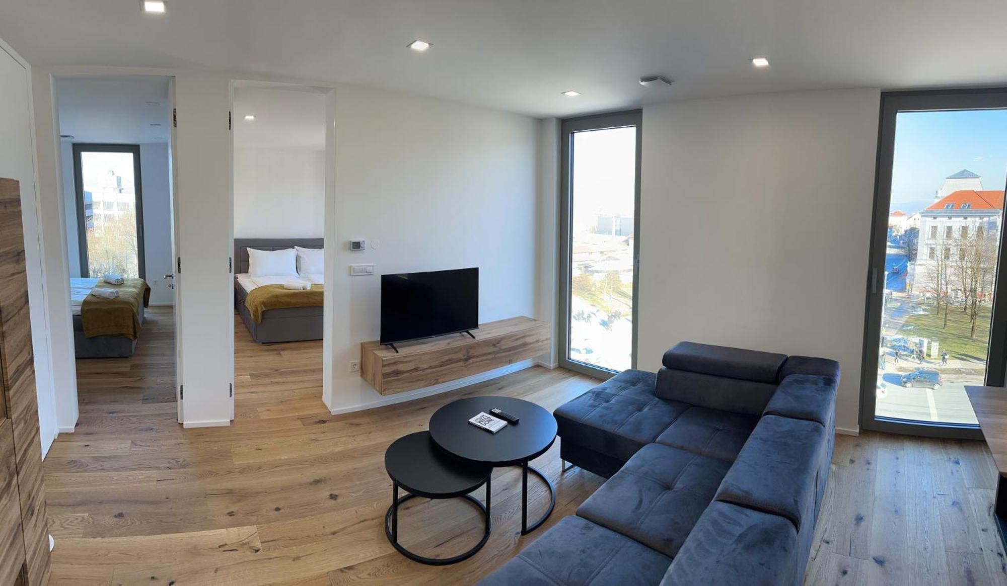 Garden Apartment *